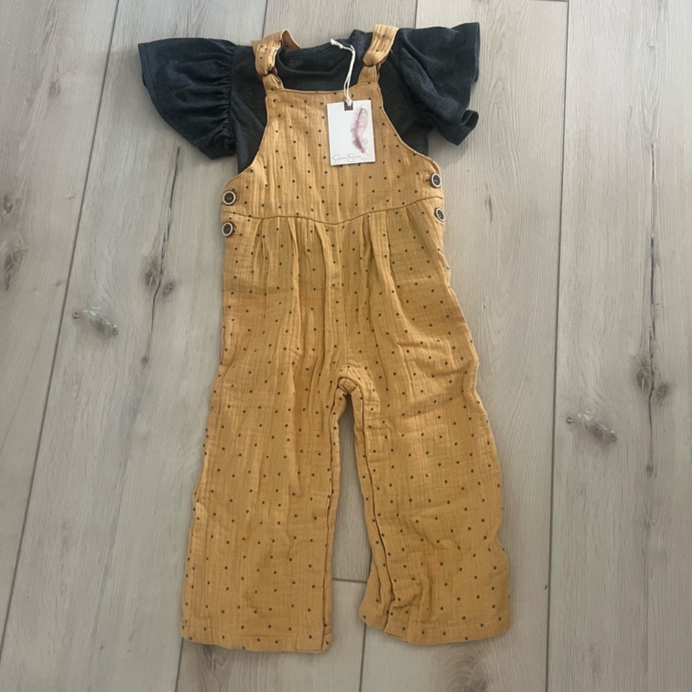 Jessica Simpson Baby Romper with little t / 24 month